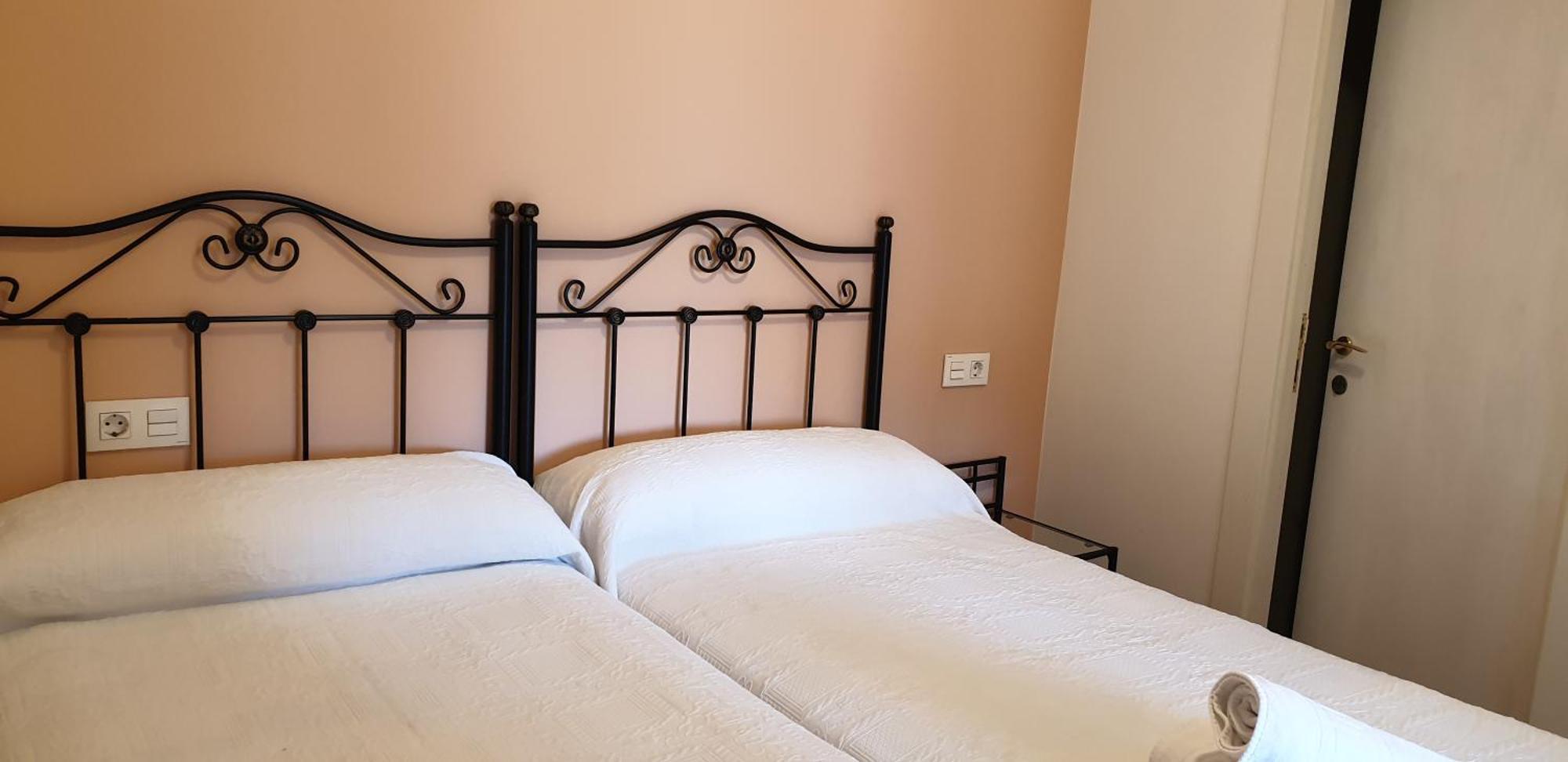 Apartamentos Fermin Cangas de Onis Exterior photo